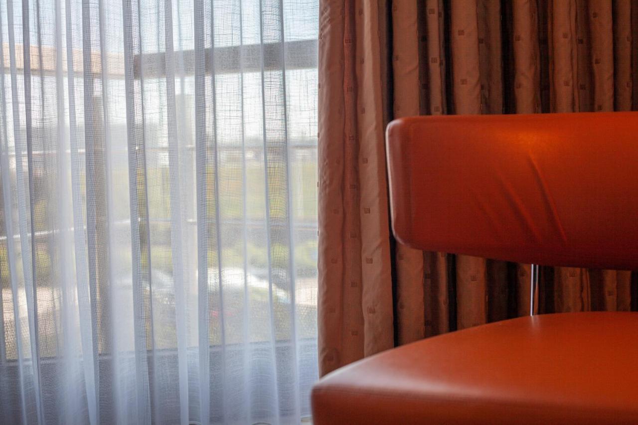 Hotel Monaco Zeebrugge Beach By Rikas Hotels ภายนอก รูปภาพ