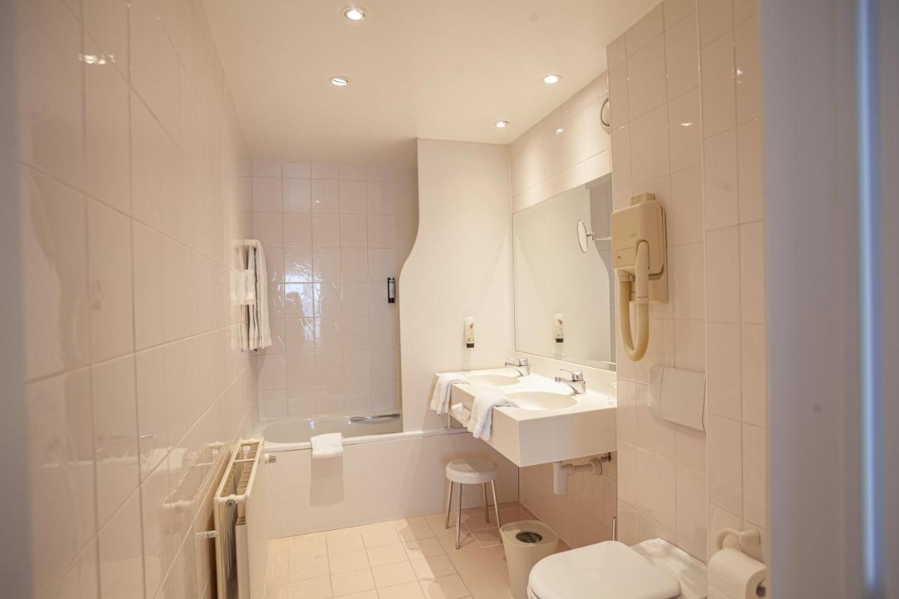 Hotel Monaco Zeebrugge Beach By Rikas Hotels ภายนอก รูปภาพ