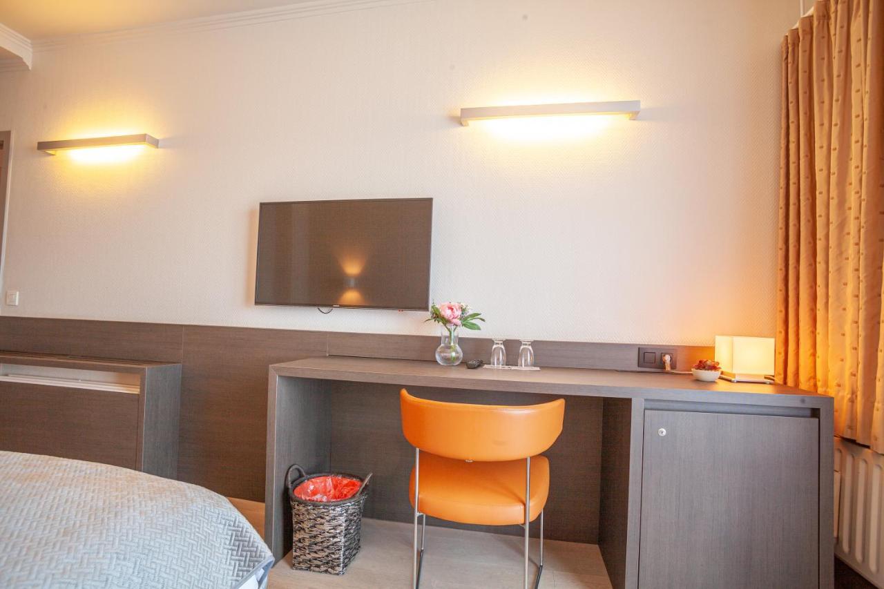 Hotel Monaco Zeebrugge Beach By Rikas Hotels ภายนอก รูปภาพ