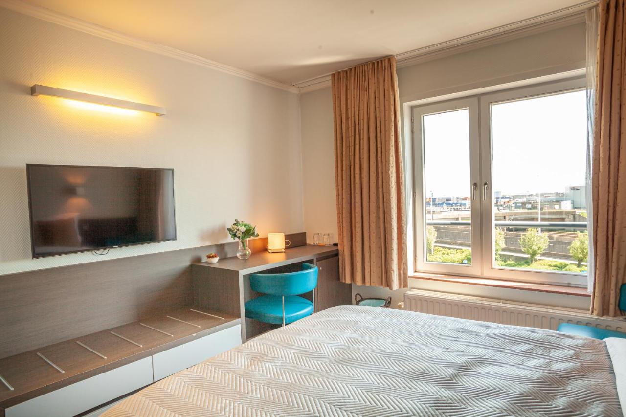 Hotel Monaco Zeebrugge Beach By Rikas Hotels ภายนอก รูปภาพ