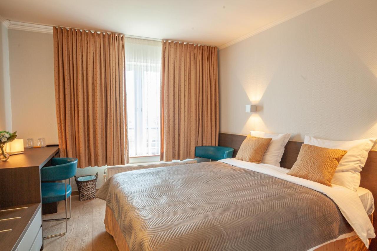 Hotel Monaco Zeebrugge Beach By Rikas Hotels ภายนอก รูปภาพ