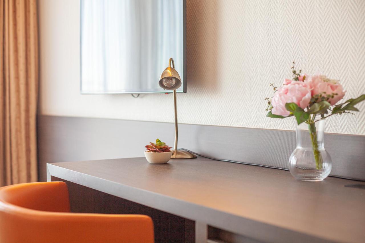 Hotel Monaco Zeebrugge Beach By Rikas Hotels ภายนอก รูปภาพ