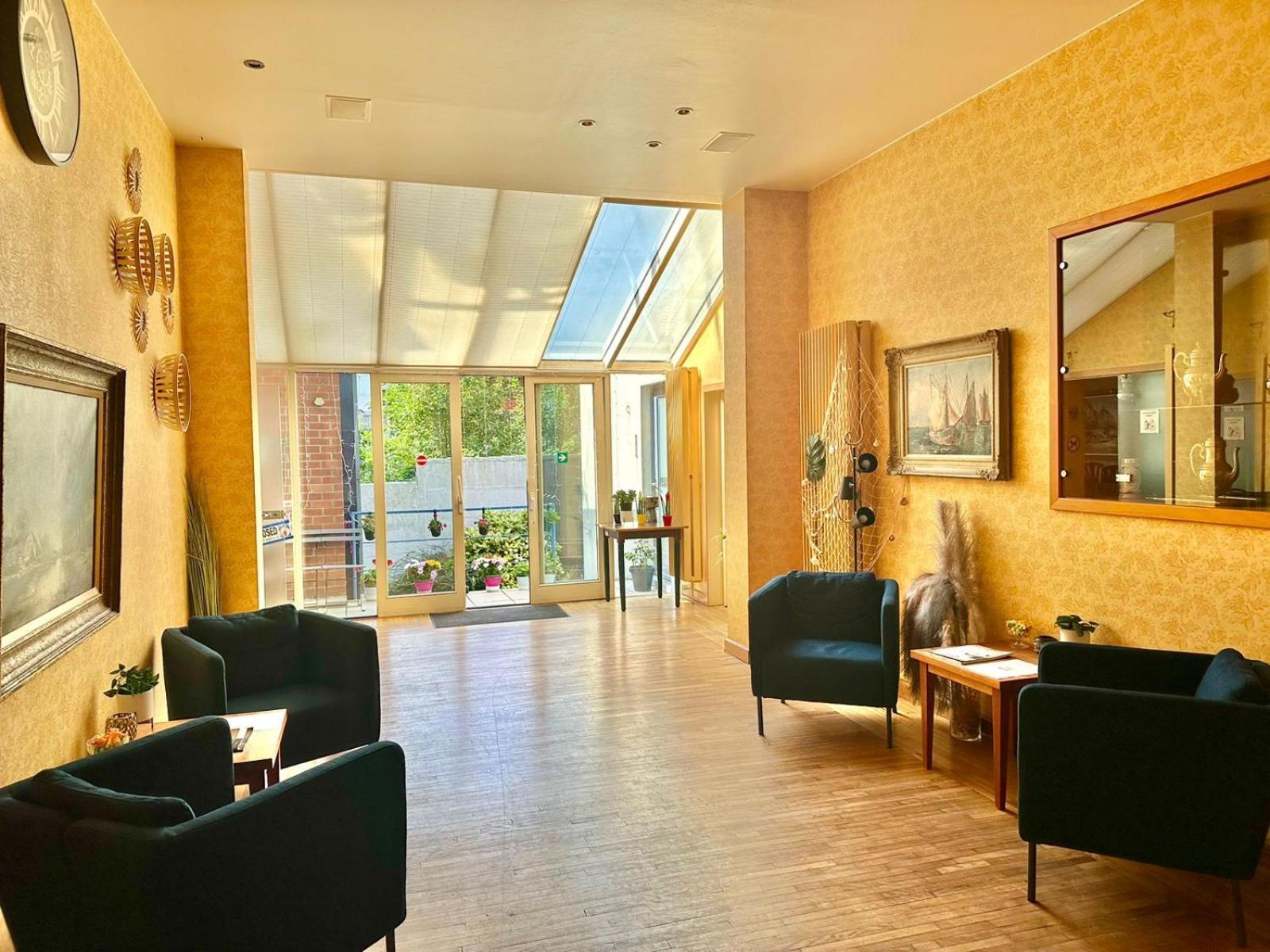 Hotel Monaco Zeebrugge Beach By Rikas Hotels ภายนอก รูปภาพ