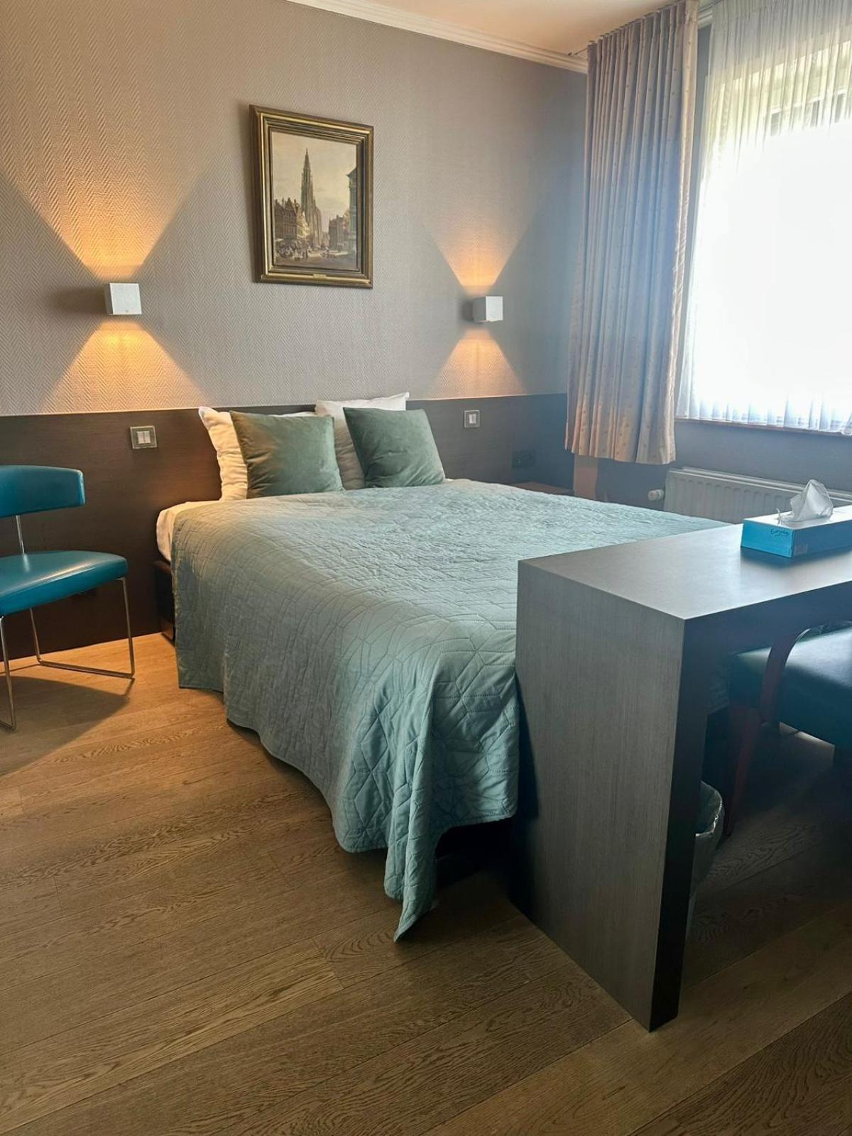 Hotel Monaco Zeebrugge Beach By Rikas Hotels ภายนอก รูปภาพ